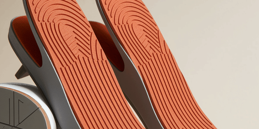 xESSFGgsLGQgV_by0gziz